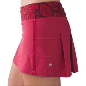 Lululemon Pace Rival Ziggy Cranberry Snakeskin Print Exercise Skort Skirt A13